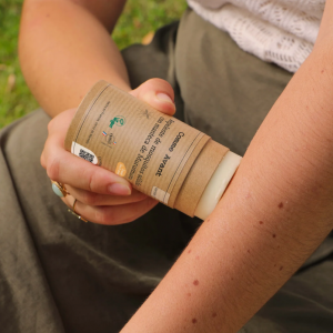 COMME AVANT: Repelente de mosquitos sólido con manteca de murumuru