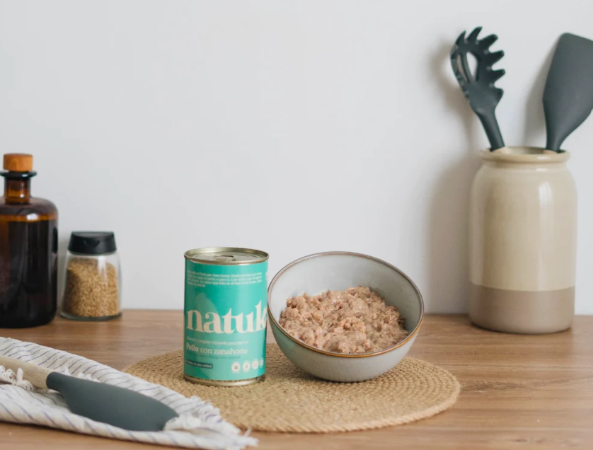 NATUKA: Lata de pollo